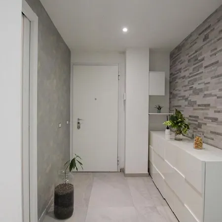 Casa Potos - M1 - San Siro - Rho Fiera Milano