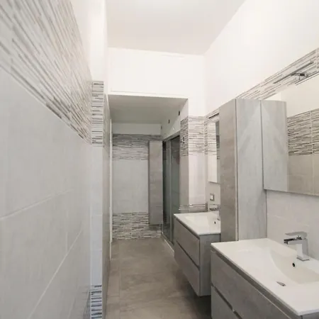 Casa Potos - M1 - San Siro - Rho Fiera Milano